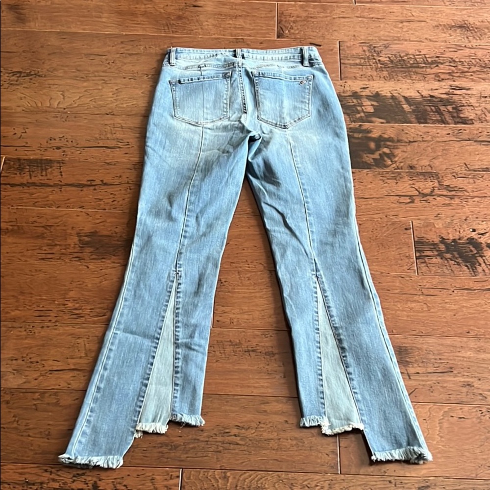 William Rast Crop Flare Jeans! - Picture 4 of 4